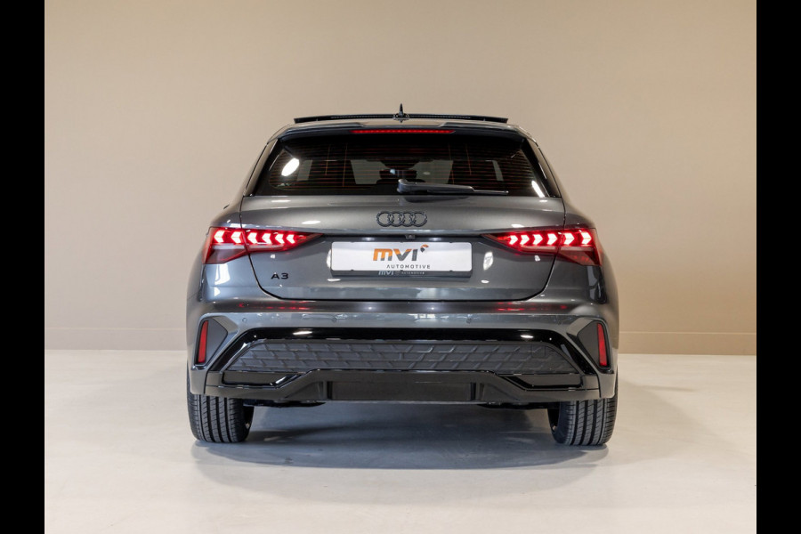 Audi A3 Sportback 35 TFSI S edition / 150pk / Panorama dak / Sonos / Achteruitrij camera /