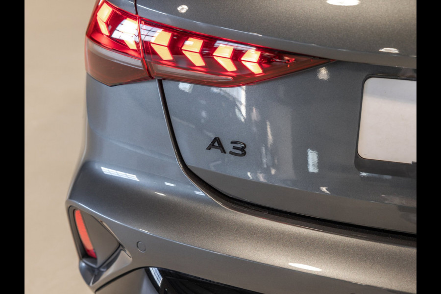 Audi A3 Sportback 35 TFSI S edition / 150pk / Panorama dak / Sonos / Achteruitrij camera /