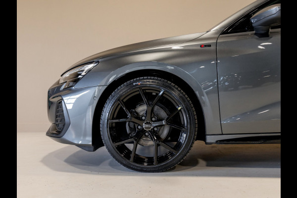 Audi A3 Sportback 35 TFSI S edition / 150pk / Panorama dak / Sonos / Achteruitrij camera /