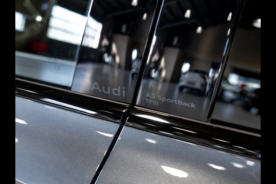 Audi A3 Sportback 35 TFSI S edition / 150pk / Panorama dak / Sonos / Achteruitrij camera /