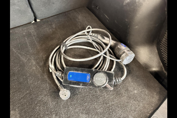 Ford Kuga 2.5 PHEV ST-Line Automaat Navigatie Apple Carplay/Android Auto Camera Parkeersensoren Cruise Control Stoel-en stuurverwarming Virtual Cockpit Climate Control