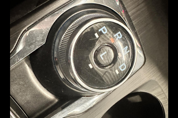 Ford Kuga 2.5 PHEV ST-Line Automaat Navigatie Apple Carplay/Android Auto Camera Parkeersensoren Cruise Control Stoel-en stuurverwarming Virtual Cockpit Climate Control