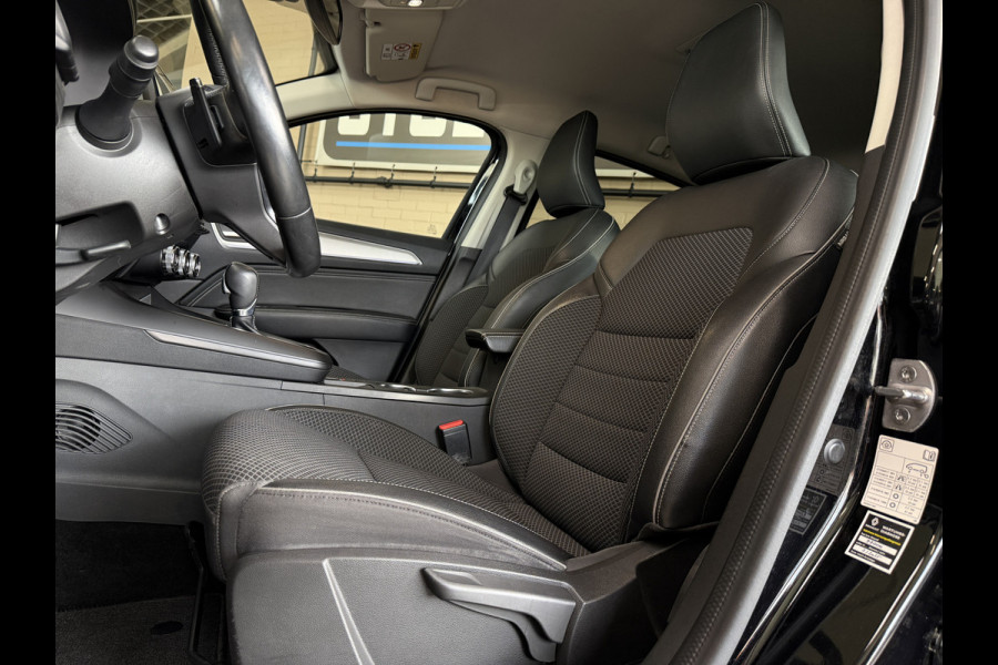 Renault Arkana 1.3 TCe Intens 140pk | Groot Navi | Bose | 18" | ACC | Blindspot | Camera | 100% dealer onderhouden!