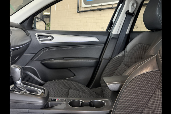 Renault Arkana 1.3 TCe Intens 140pk | Groot Navi | Bose | 18" | ACC | Blindspot | Camera | 100% dealer onderhouden!