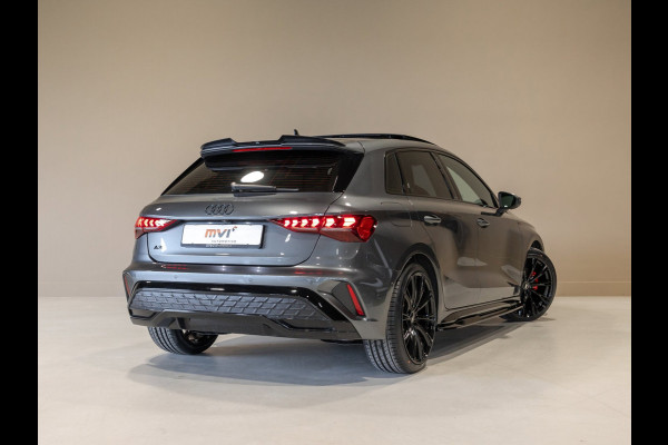 Audi A3 Sportback 35 TFSI S edition / 150pk / Maxton / Panorama dak / Sonos / Achteruitrij camera /