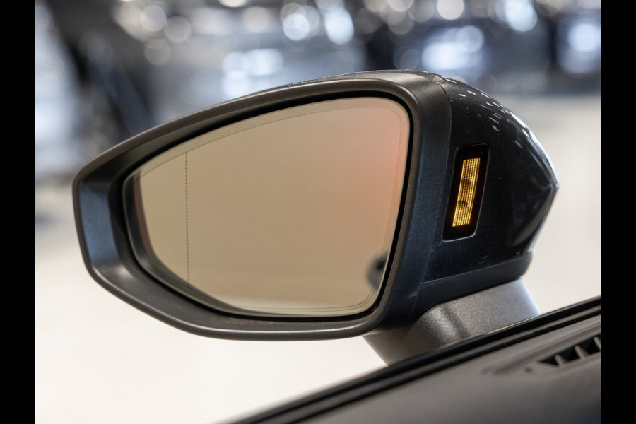 Audi A3 Sportback 35 TFSI S edition / 150pk / Maxton / Panorama dak / Sonos / Achteruitrij camera /