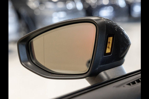 Audi A3 Sportback 35 TFSI S edition / 150pk / Maxton / Panorama dak / Sonos / Achteruitrij camera /