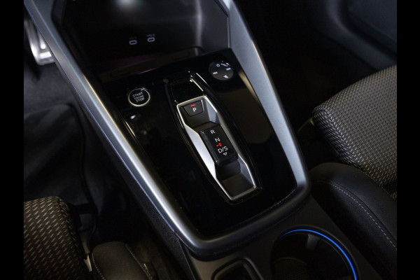 Audi A3 Sportback 35 TFSI S edition / 150pk / Maxton / Panorama dak / Sonos / Achteruitrij camera /