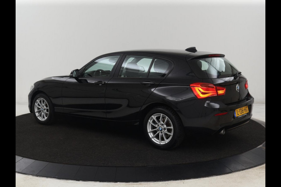 BMW 1-serie 116d | Navigatie | Parkeerhulp | Airco | Cruise control | Bluetooth | Keyless Start