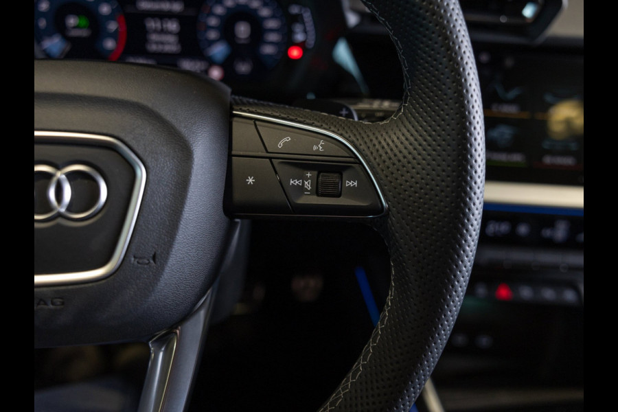 Audi A3 Sportback 35 TFSI S edition / 150pk / Panorama dak / Sonos / Achteruitrij camera /