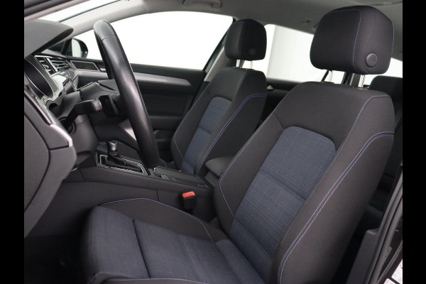 Volkswagen Passat 1.4 TSI PHEV GTE | Stoelverwarming | Adaptive cruise | Carplay | Navigatie | 18'' | Matrix LED | Parkeerhulp | Bluetooth | Plug In