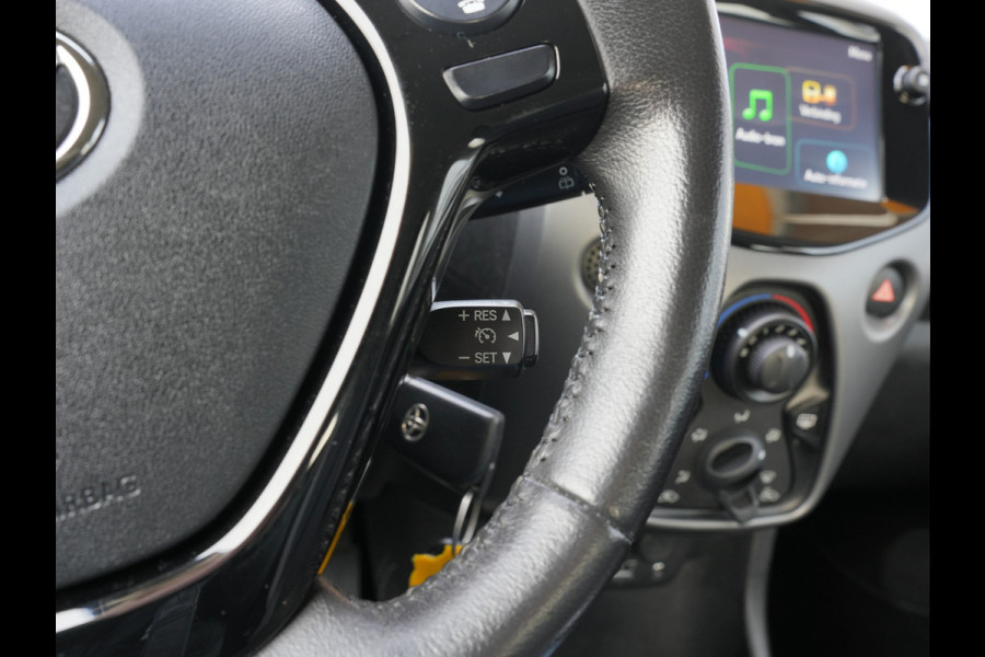 Toyota Aygo 1.0 VVT-i x-play | Achteruitrijcamera | DAB |