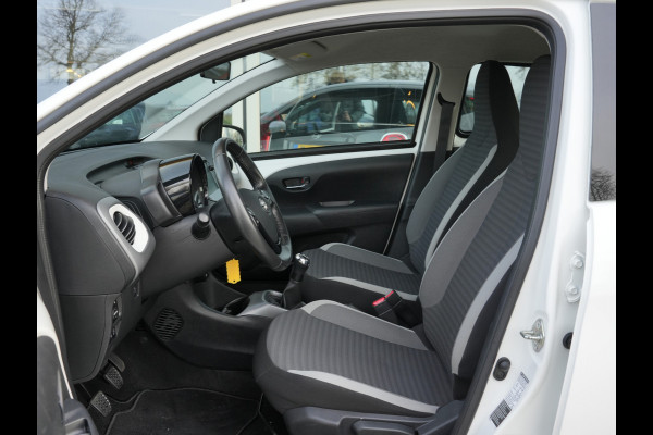 Toyota Aygo 1.0 VVT-i x-play | Achteruitrijcamera | DAB |