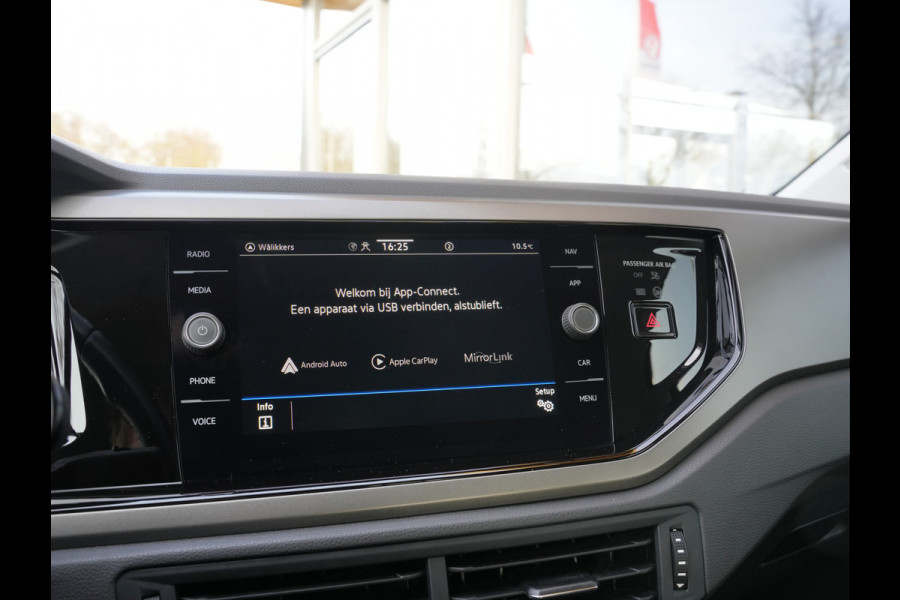 Volkswagen Polo 1.0 TSI Comfortline | Achteruitrijcamera | Trekhaak |