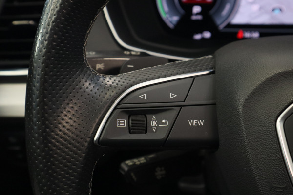 Audi Q5 Sportback TFSI e S edition Panoramadak 22"LM Velgen