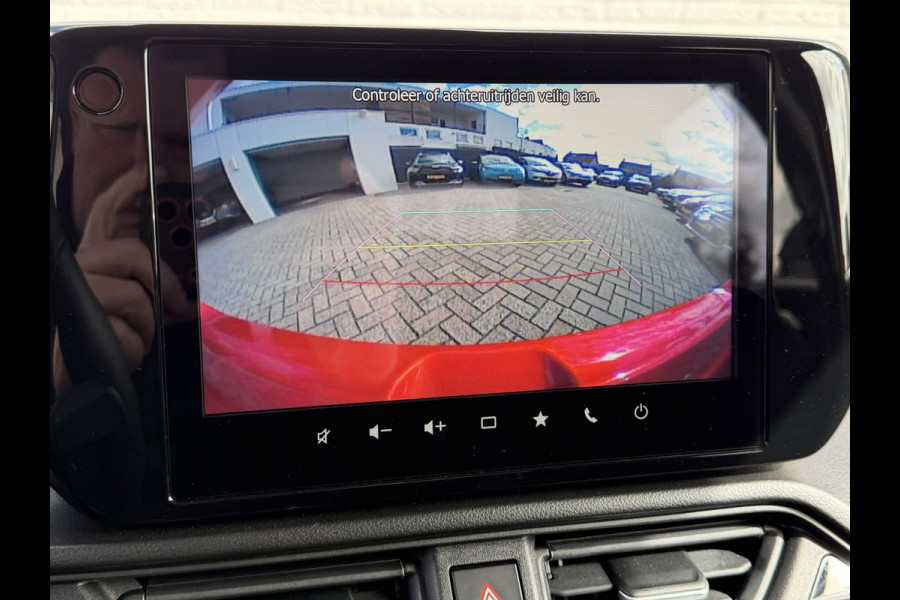 Suzuki Swift 1.2 Style Smart Hybrid Automaat Adaptive Cruise Climate control LED Navi Apple / Android Achteruitrijcamera