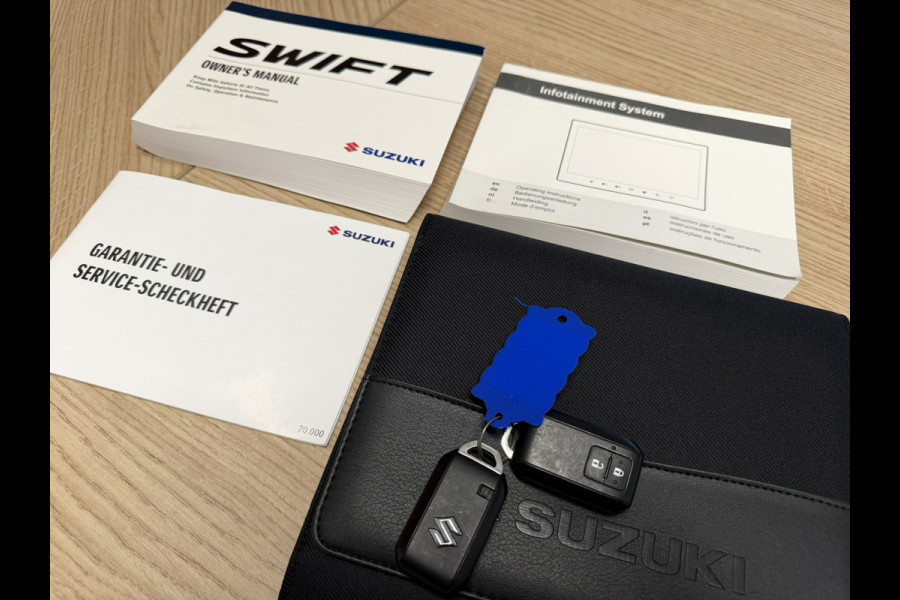 Suzuki Swift 1.2 Style Smart Hybrid Automaat Adaptive Cruise Climate control LED Navi Apple / Android Achteruitrijcamera