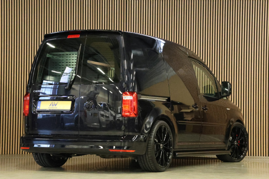 Volkswagen Caddy 2.0 TDI R-Line 185 PK | CarPlay | Stoelverwarming | Cruise control | Schroefset | Airco | Schroefset | Nieuwe APK | Sortimo inrichting