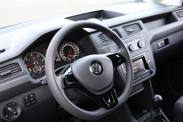 Volkswagen Caddy 2.0 TDI R-Line 185 PK | CarPlay | Stoelverwarming | Cruise control | Schroefset | Airco | Schroefset | Nieuwe APK | Sortimo inrichting
