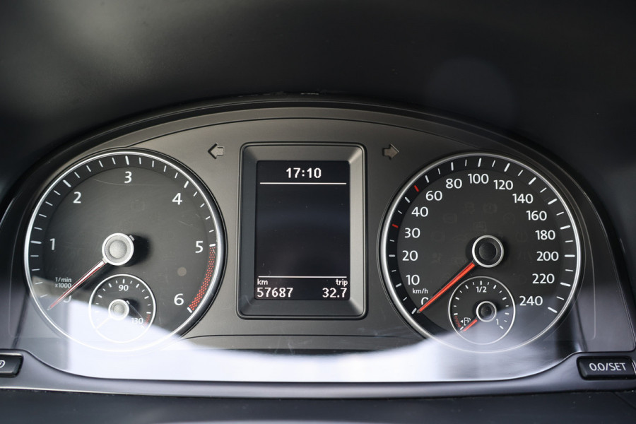 Volkswagen Caddy 2.0 TDI R-Line 185 PK | CarPlay | Stoelverwarming | Cruise control | Schroefset | Airco | Schroefset | Nieuwe APK | Sortimo inrichting