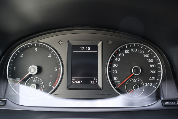 Volkswagen Caddy 2.0 TDI R-Line 185 PK | CarPlay | Stoelverwarming | Cruise control | Schroefset | Airco | Schroefset | Nieuwe APK | Sortimo inrichting