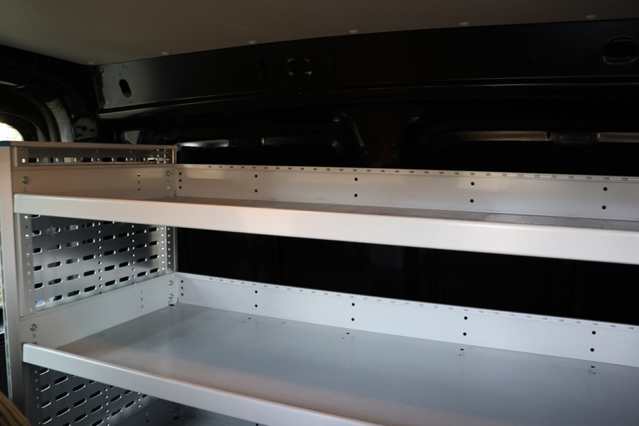 Volkswagen Caddy 2.0 TDI R-Line 185 PK | CarPlay | Stoelverwarming | Cruise control | Schroefset | Airco | Schroefset | Nieuwe APK | Sortimo inrichting