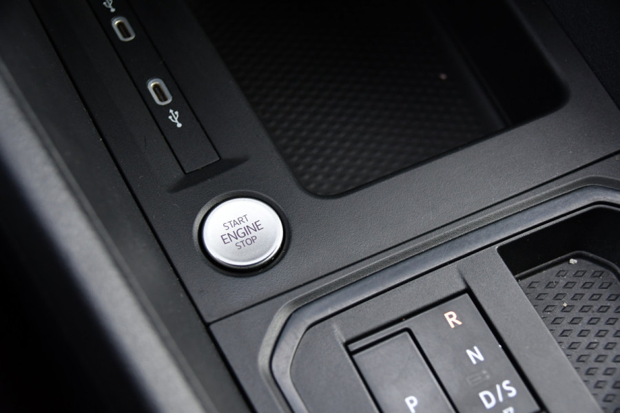 Volkswagen Caddy Cargo Maxi 2.0 TDI Exclusive Camera, Cruise, Carplay, LED, 2 x Schuifdeur, Stoelverwarming, Trekhaak, Standkachel, Uniek!