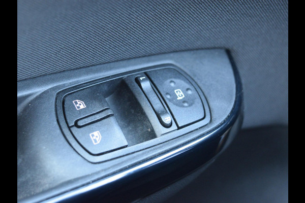 Opel Corsa 1.0 Turbo Online Edition | NAVI | AIRCO | CRUISE CONTROLE | PARKEERSENSOREN V+A | BLUETOOTH