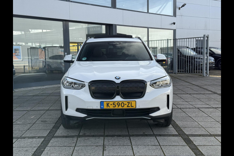 BMW iX3 Aut. Executive 80 kWh | SoH 94% | Panorama | Trekhaak | Leder | Harman Kardon |