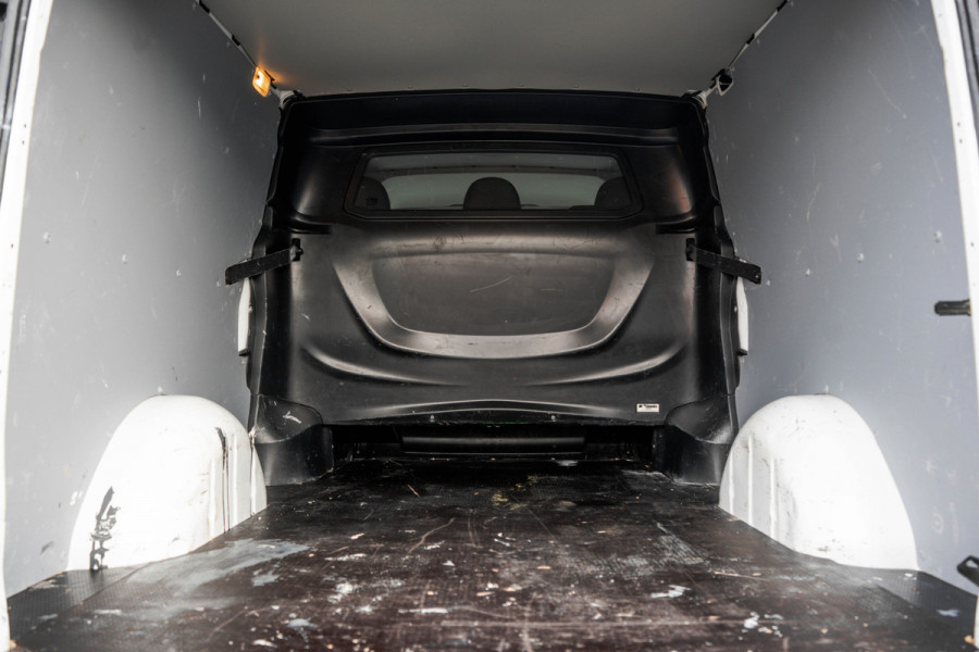 Mercedes-Benz Vito 111 CDI XL L3H1 | 5-Persoons | DC | Camera | Cruise | Airco | Trekhaak