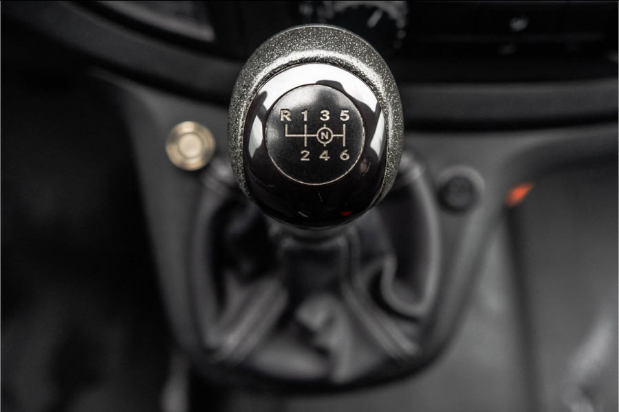 Mercedes-Benz Vito 111 CDI XL L3H1 | 5-Persoons | DC | Camera | Cruise | Airco | Trekhaak