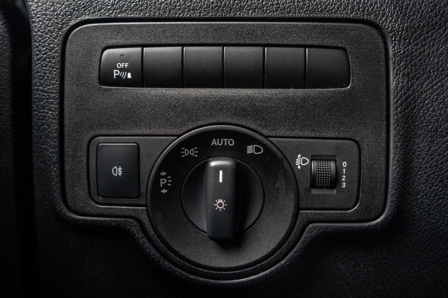 Mercedes-Benz Vito 111 CDI XL L3H1 | 5-Persoons | DC | Camera | Cruise | Airco | Trekhaak