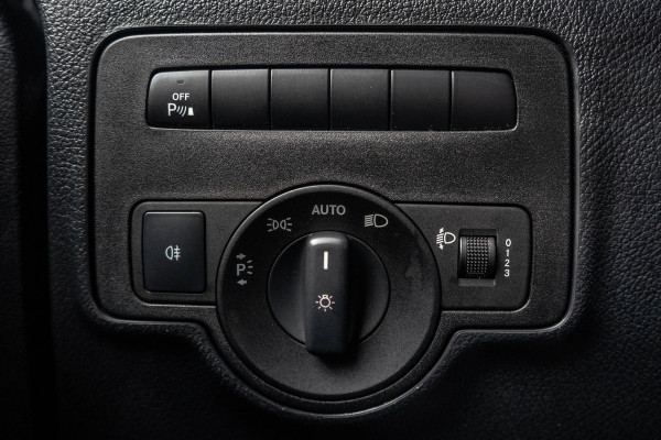 Mercedes-Benz Vito 111 CDI XL L3H1 | 5-Persoons | DC | Camera | Cruise | Airco | Trekhaak