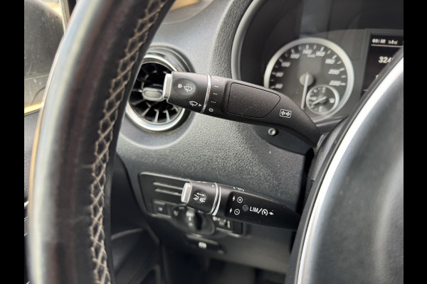 Mercedes-Benz Vito 114 1.9 CDI Automaat L2H1 Climate Control Adaptieve Cruise Side Bars Camera Carplay Trekhaak Stoelverwarming