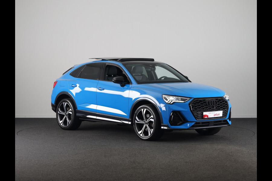 Audi Q3 Sportback 45 TFSI e S Edition 245 pk S-tronic | Navigatie | Panoramadak | Parkeersensoren | Achteruitrijcamera | Stoelverwarming | Lichtmetalen velgen 20" | S-Line |