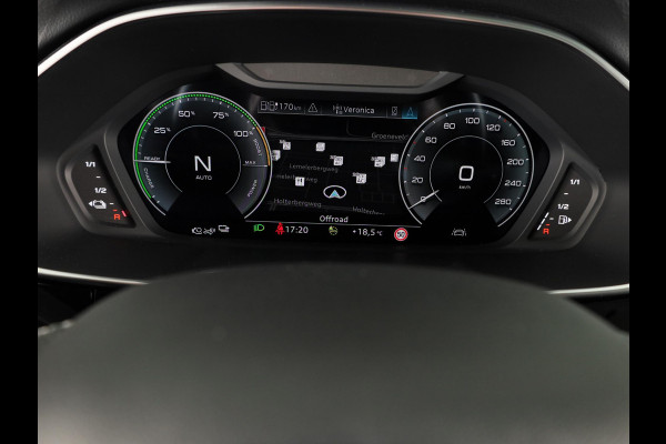 Audi Q3 Sportback 45 TFSI e S Edition 245 pk S-tronic | Navigatie | Panoramadak | Parkeersensoren | Achteruitrijcamera | Stoelverwarming | Lichtmetalen velgen 20" | S-Line |