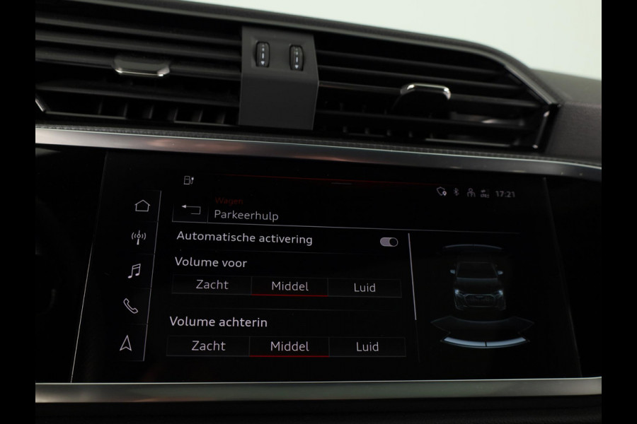 Audi Q3 Sportback 45 TFSI e S Edition 245 pk S-tronic | Navigatie | Panoramadak | Parkeersensoren | Achteruitrijcamera | Stoelverwarming | Lichtmetalen velgen 20" | S-Line |