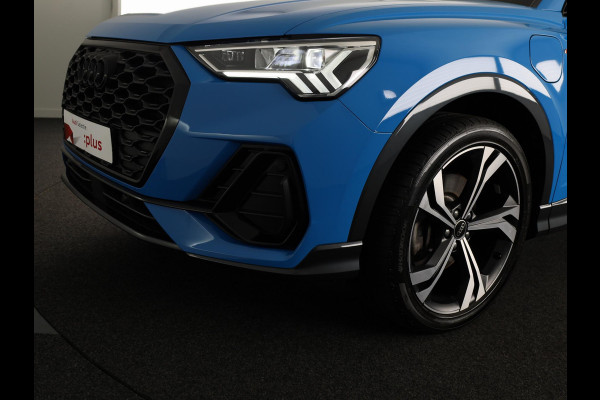 Audi Q3 Sportback 45 TFSI e S Edition 245 pk S-tronic | Navigatie | Panoramadak | Parkeersensoren | Achteruitrijcamera | Stoelverwarming | Lichtmetalen velgen 20" | S-Line |