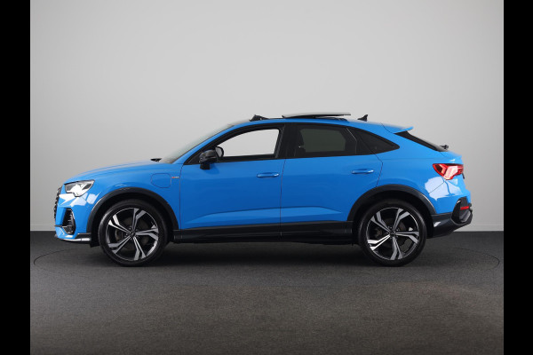 Audi Q3 Sportback 45 TFSI e S Edition 245 pk S-tronic | Navigatie | Panoramadak | Parkeersensoren | Achteruitrijcamera | Stoelverwarming | Lichtmetalen velgen 20" | S-Line |