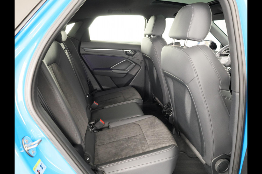 Audi Q3 Sportback 45 TFSI e S Edition 245 pk S-tronic | Navigatie | Panoramadak | Parkeersensoren | Achteruitrijcamera | Stoelverwarming | Lichtmetalen velgen 20" | S-Line |