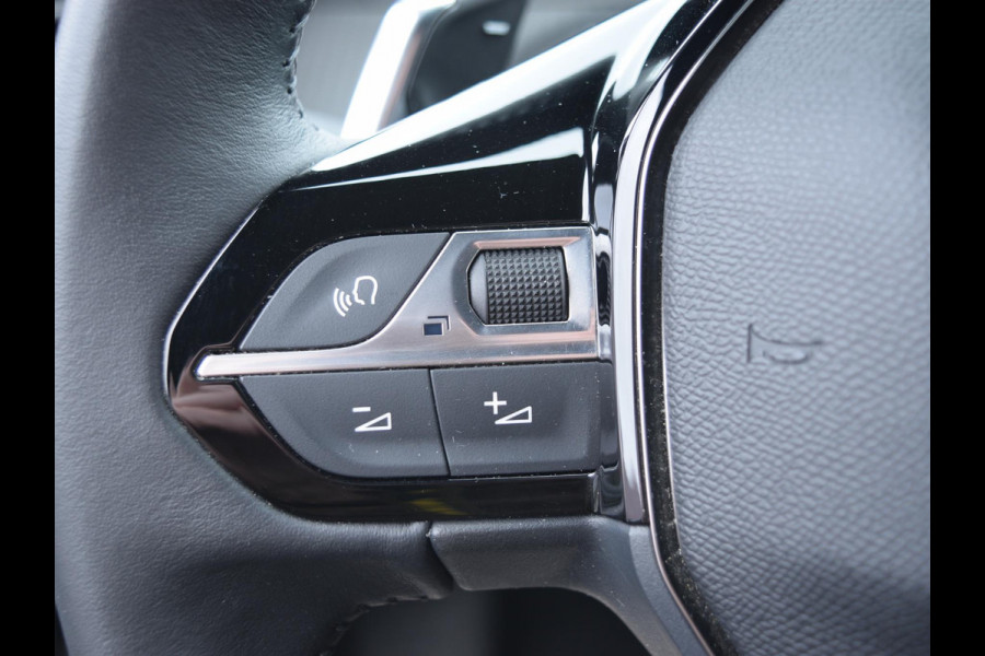 Peugeot 2008 1.2 PureTech 130 Allure CAMERA MET SENSOREN | NAVI & CARPLAY | E.C.C. |