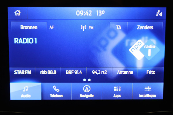 Ford Transit Custom 320 2.0 TDCI L2H1 Limited Leer, 3-Zits, Camera, Cruise, Apple Carplay, Verwarmde Voorruit, DAB, PDC