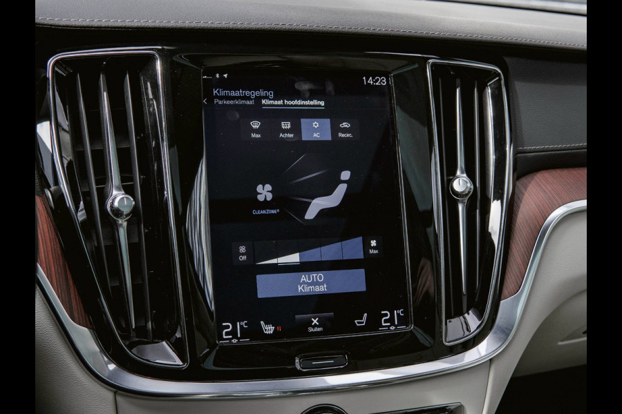 Volvo V60 2.0 T8 Twin Engine AWD Inscription Bower&Wilkins|Pano|Head-Up|Stoelverwarming|Crystal