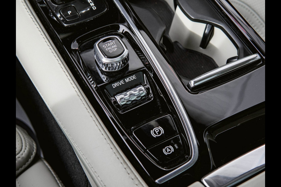 Volvo V60 2.0 T8 Twin Engine AWD Inscription Bower&Wilkins|Pano|Head-Up|Stoelverwarming|Crystal