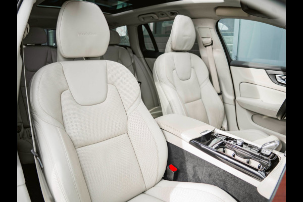 Volvo V60 2.0 T8 Twin Engine AWD Inscription Bower&Wilkins|Pano|Head-Up|Stoelverwarming|Crystal