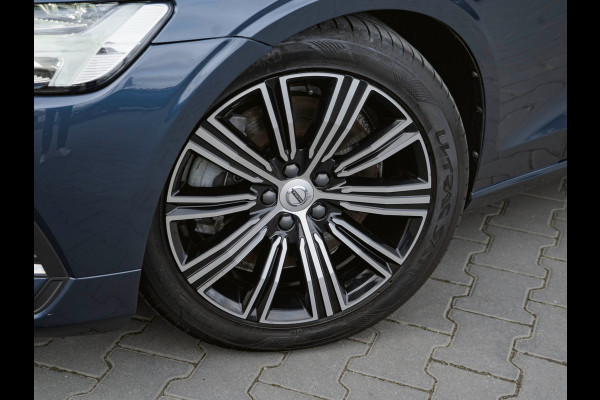 Volvo V60 2.0 T8 Twin Engine AWD Inscription Bower&Wilkins|Pano|Head-Up|Stoelverwarming|Crystal