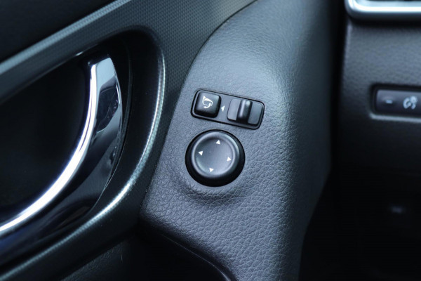 Nissan QASHQAI 1.2 Pano / Camera / Navigatie
