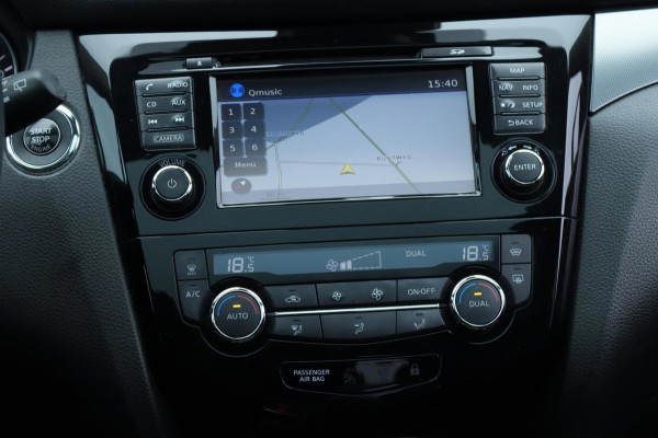 Nissan QASHQAI 1.2 Pano / Camera / Navigatie