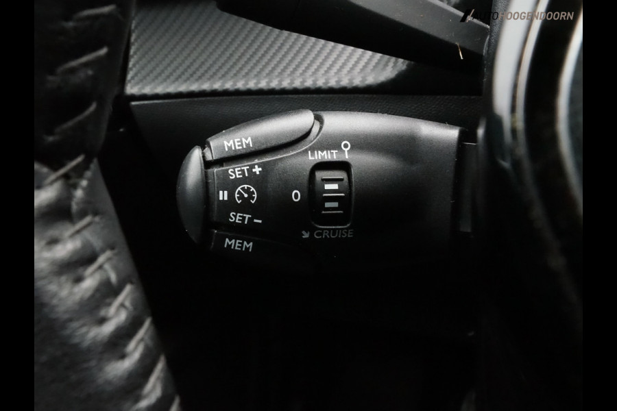 Peugeot 2008 1.2 PureTech Active Pack Sport (APPLE CARPLAY,CRUISE CONTROL,PARKEERSENSOREN,LM-VELGEN,LED VERLICHTING,TOPCONDITIE)