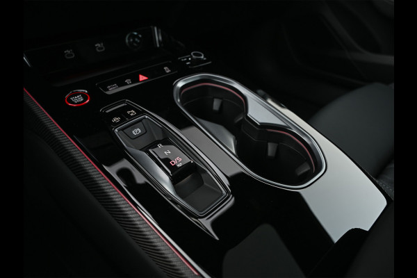 Audi A6 Avant 2.0 e-hybrid quattro 368pk S edition Competition |MMI interface update | Achteras besturing | Premium S-Seats | Trekhaak | B&O Sound | Head-Up | Soft-Close | Adaptive Cruise | Passagiers display | 5 jaar garantie | Luchtvering